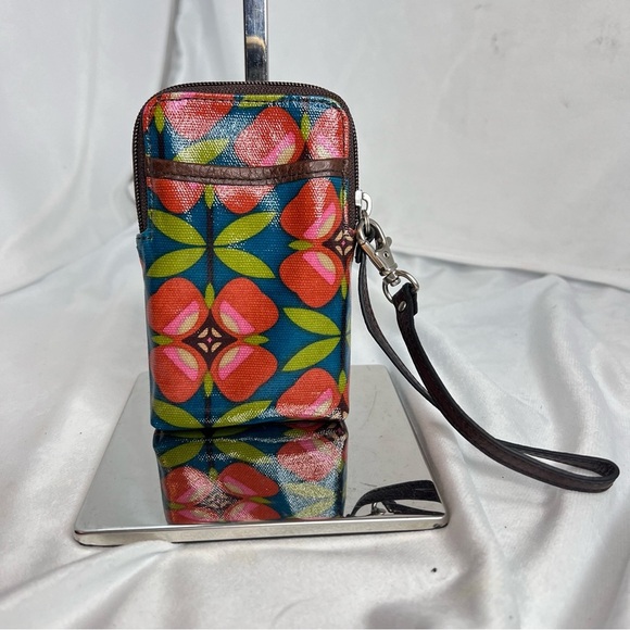 Fossil Key-Per Green Wristlet - Picture 3 of 6